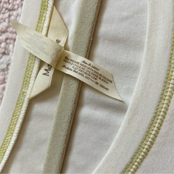 Matilda Jane Cream Long Sleeve Tee With Cream and Green Ruffle Hem Size Large - Picture 4 of 11